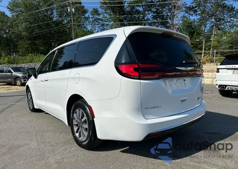 2025 Chrysler Pacifica Hybrid Select из США, поврежденный, VIN 2C4RC1S70SR565422